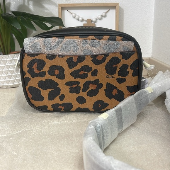 Coach Jamie Camera Crossbody Purse Bag In Signature Canvas Leopard Print - Picture 2 of 8